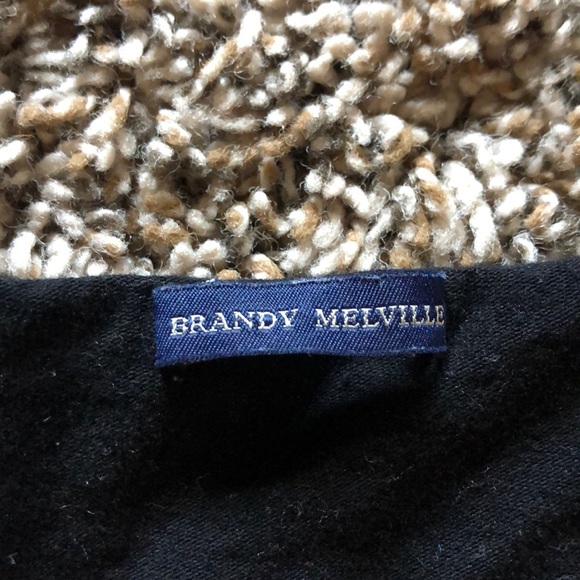 Brandy Melville crop top - Picture 3 of 3